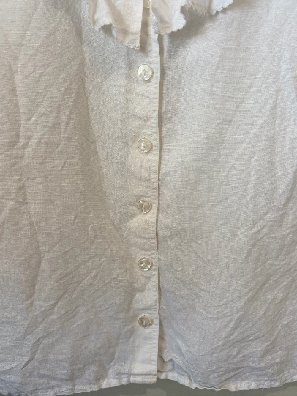 Vintage White Linen Blend Sleeveless Blouse 10 Ruffle Collar Cottagecore - Picture 4 of 7